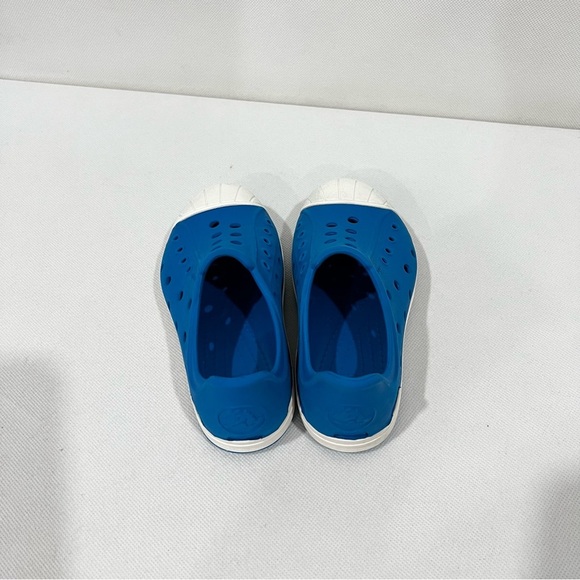 Crocs Slip-On Shoes Kids Size 9 Blue Waterproof Lightweight - Picture 6 of 7